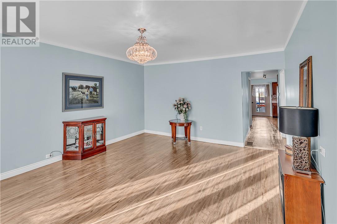 190 Hugh Cummings, Spanish, ON - Indoor