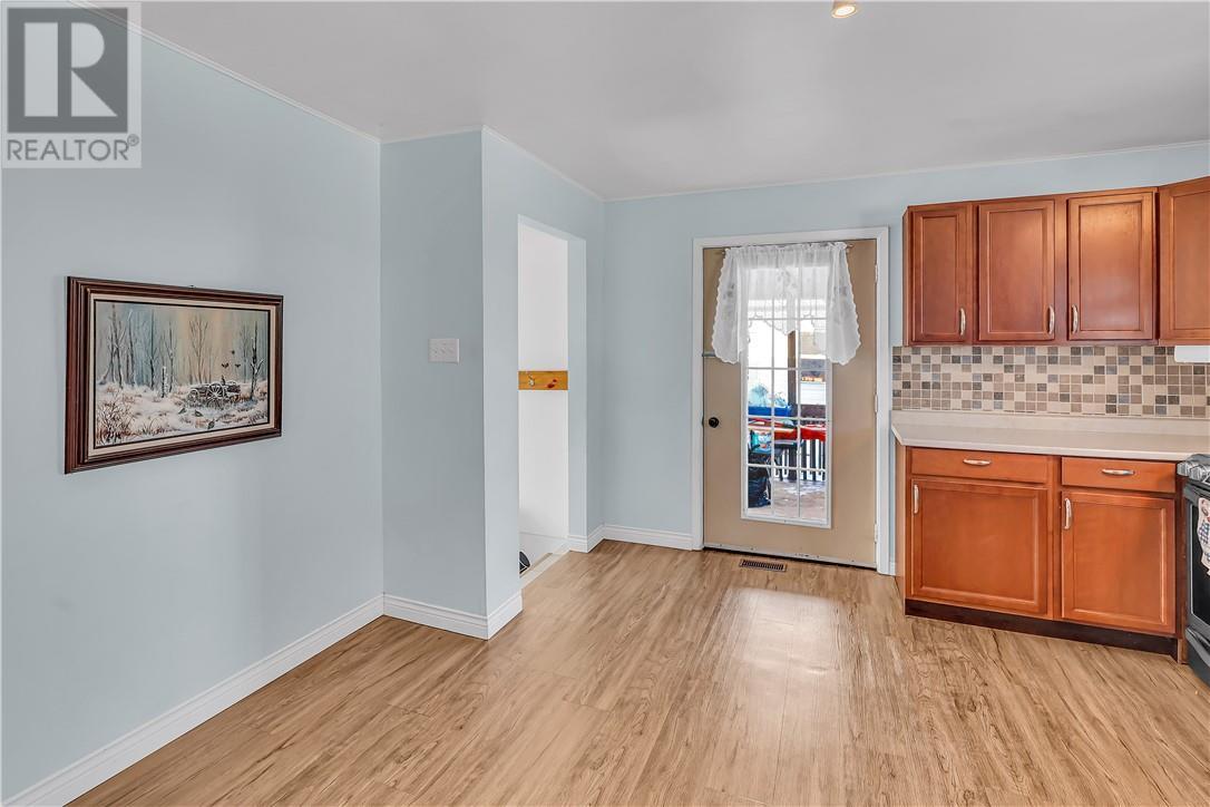 190 Hugh Cummings, Spanish, ON - Indoor