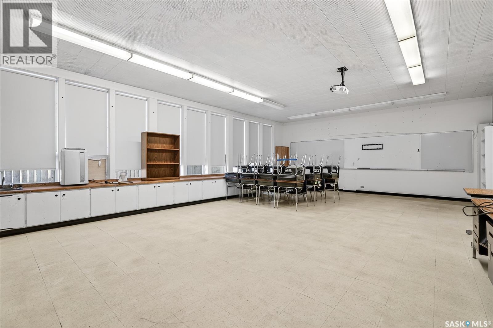 1100 Currie Crescent, Moose Jaw, SK