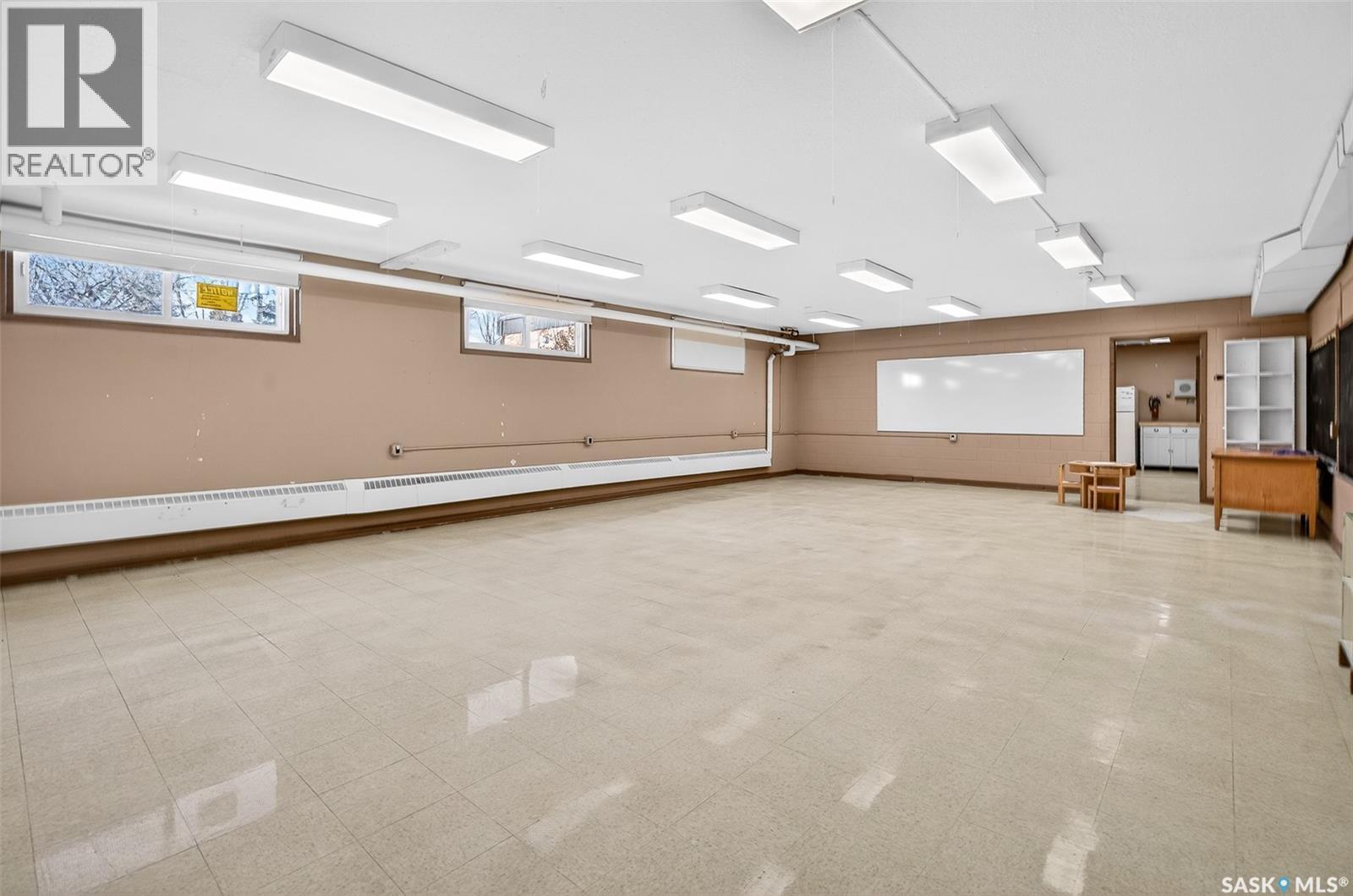 1100 Currie Crescent, Moose Jaw, SK