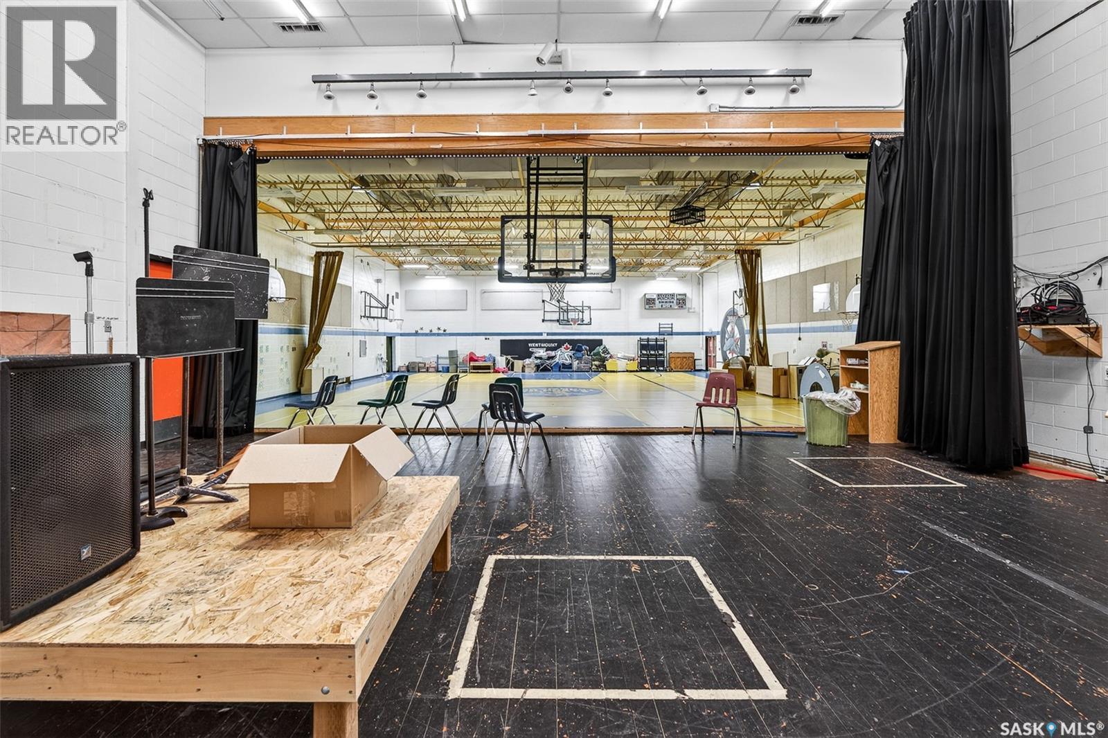 1100 Currie Crescent, Moose Jaw, SK