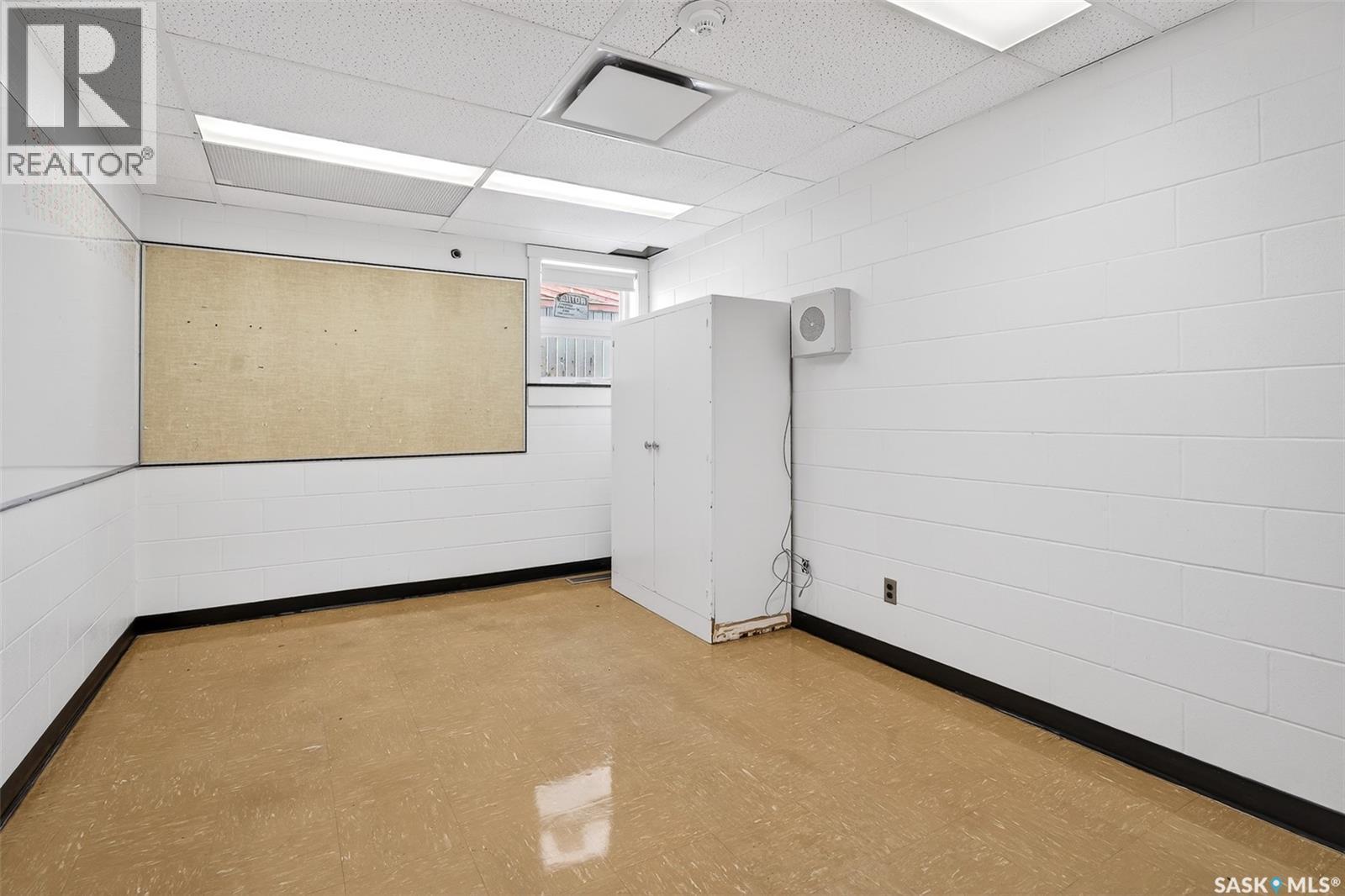 1100 Currie Crescent, Moose Jaw, SK