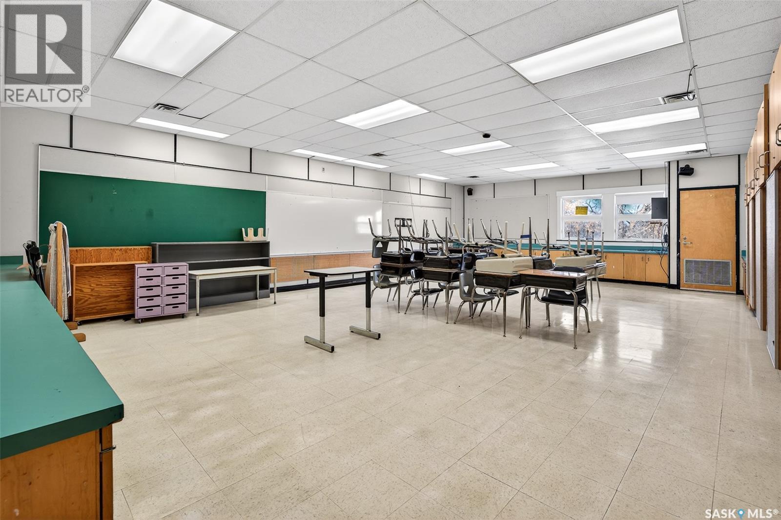 1100 Currie Crescent, Moose Jaw, SK