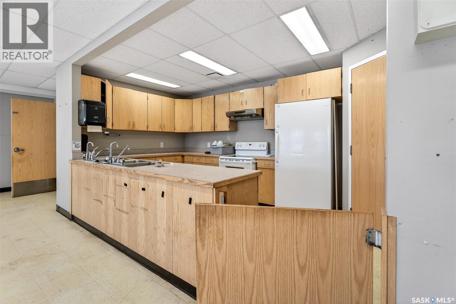 1100 Currie Crescent, Moose Jaw, SK