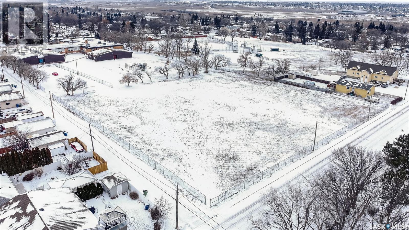 1100 Currie Crescent, Moose Jaw, SK