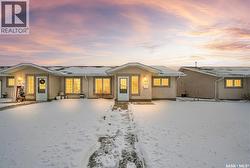 4 257 Fairford STREET W Moose Jaw, SK S6H 1V5