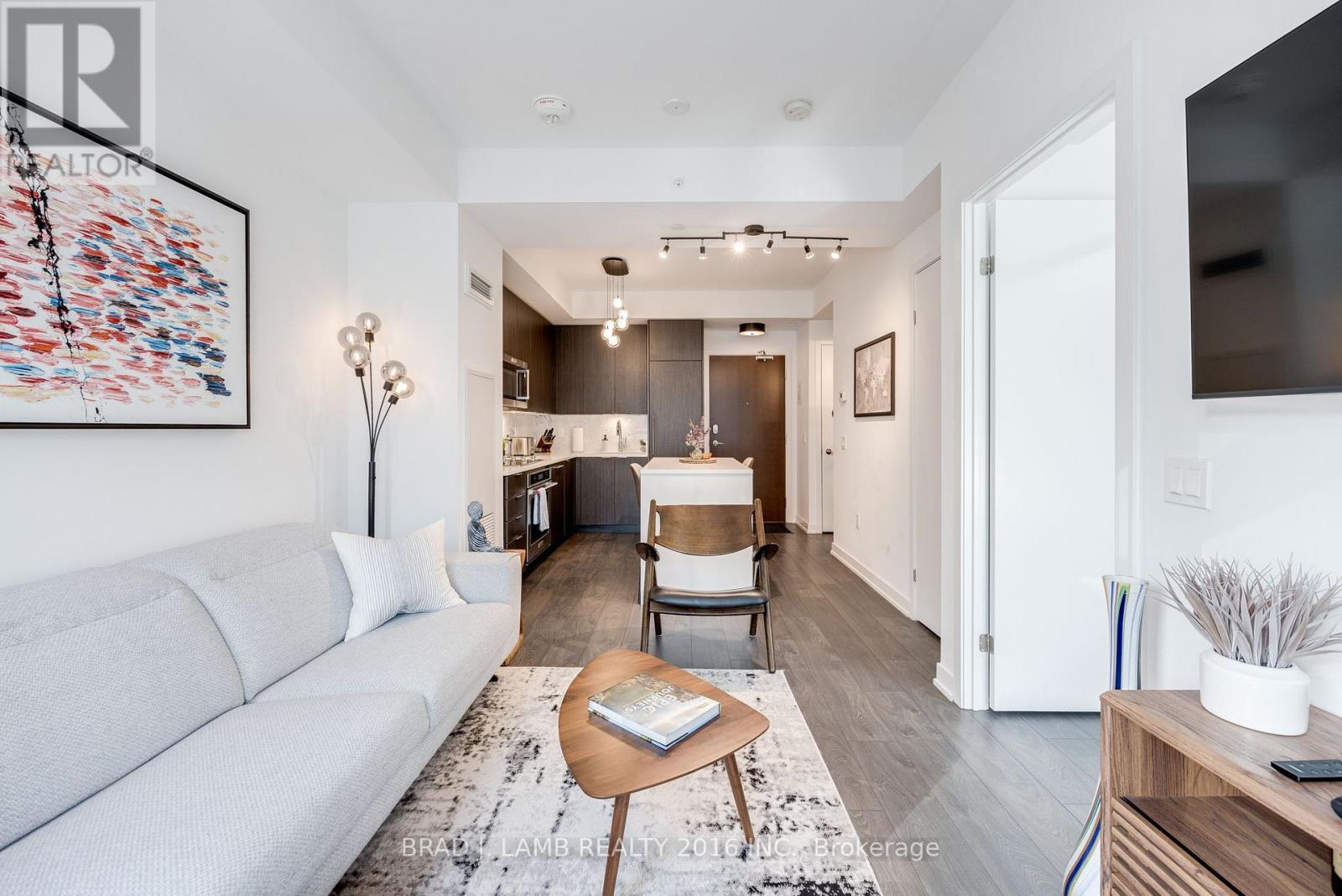 642 - 38 Iannuzzi Street, Toronto, ON - Indoor Photo Showing Living Room