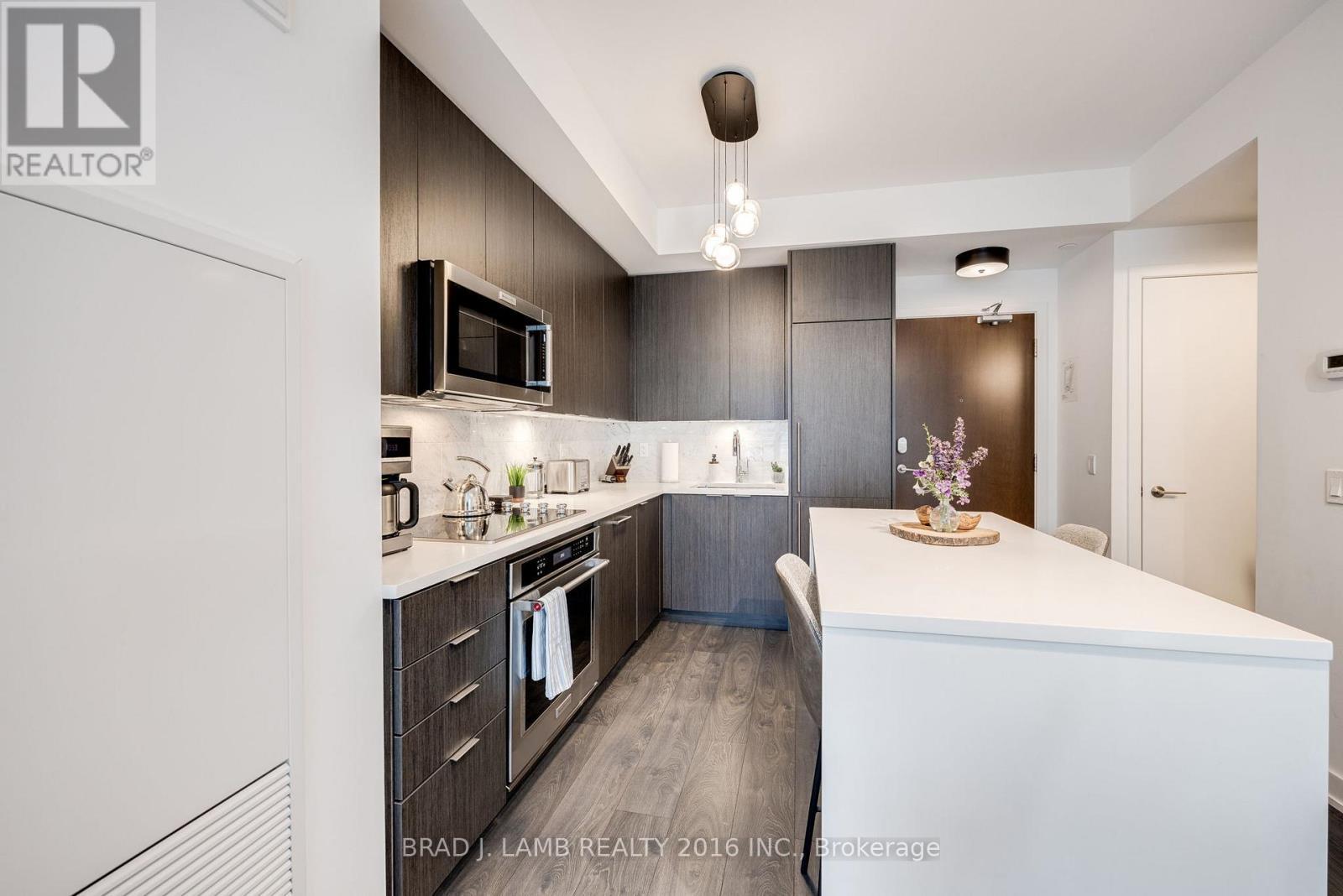 642 - 38 Iannuzzi Street, Toronto, ON - Indoor Photo Showing Kitchen