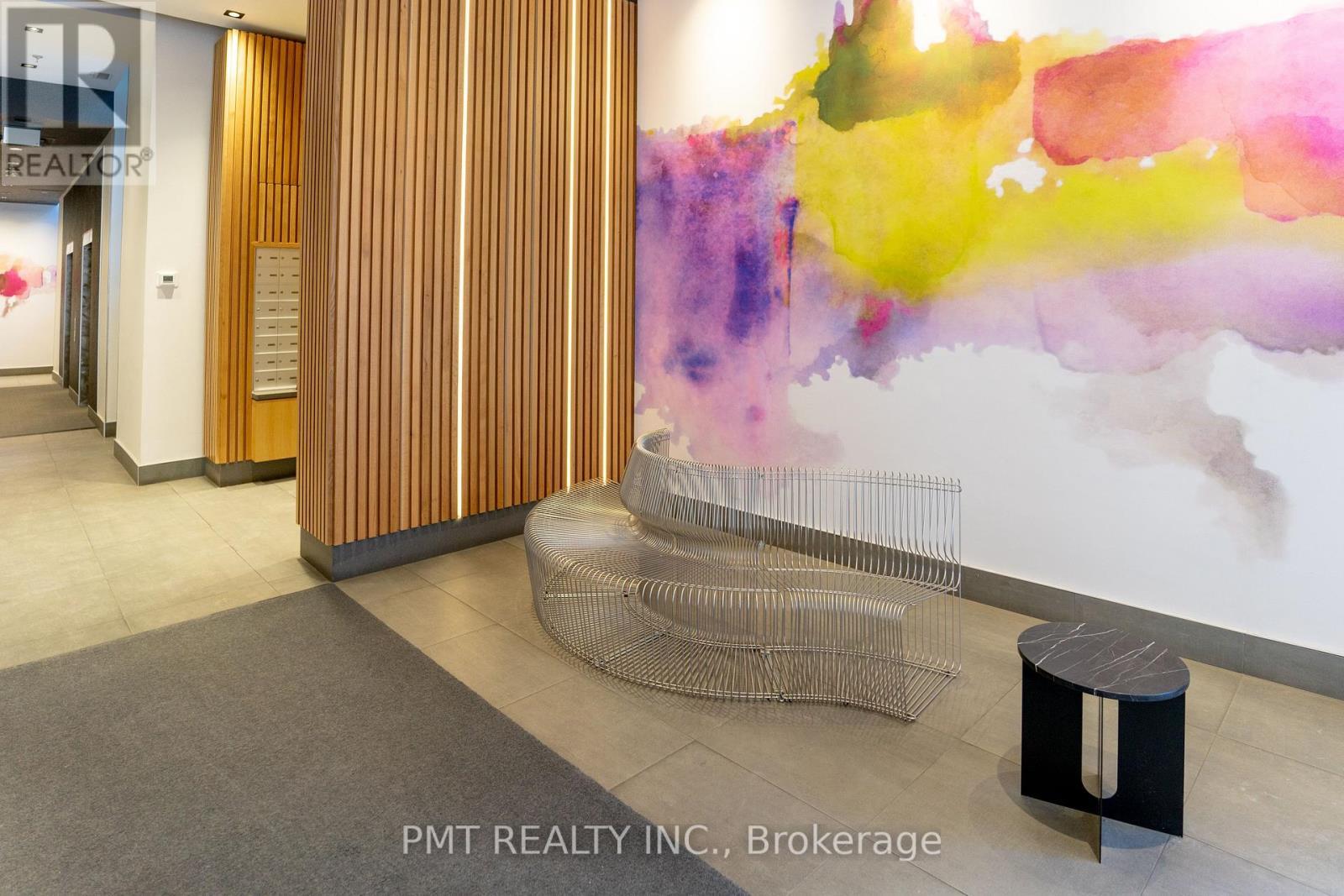 406 - 388 Richmond Street W, Toronto, ON - Indoor Photo Showing Other Room