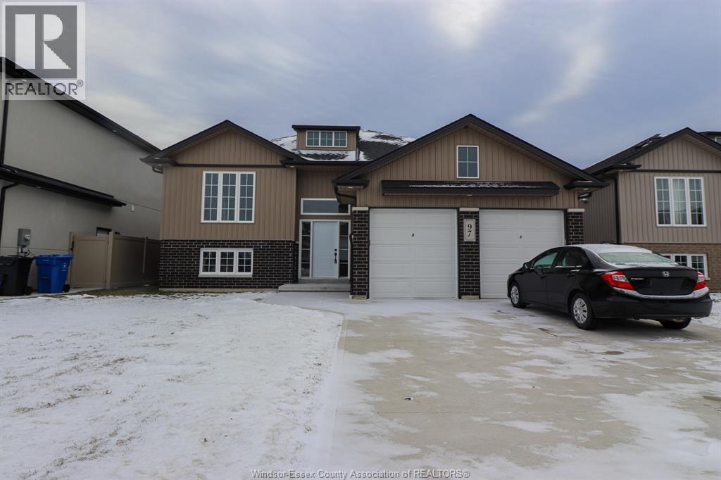 97 Kingsbridge, Amherstburg, ON - Outdoor With Facade