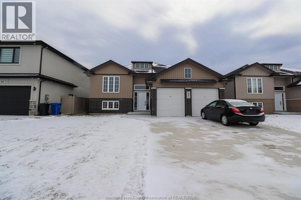 97 Kingsbridge, Amherstburg, ON - Outdoor With Facade