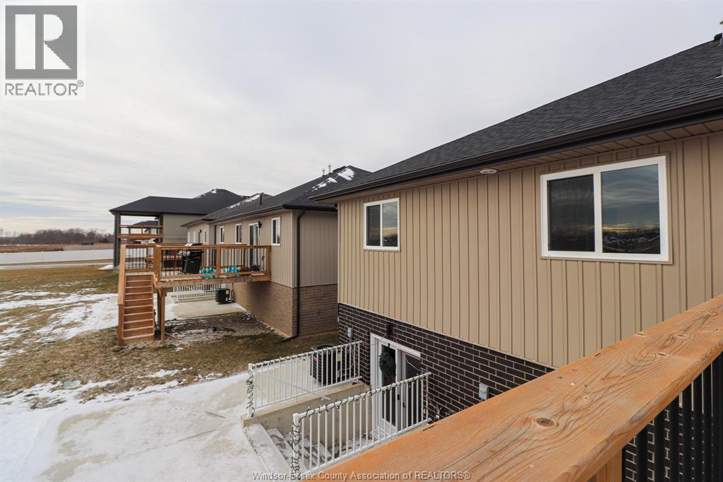 97 Kingsbridge, Amherstburg, ON - Outdoor With Exterior