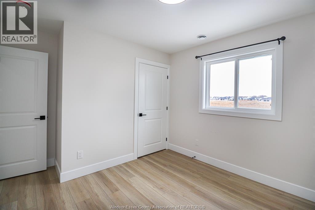 97 Kingsbridge, Amherstburg, ON - Indoor Photo Showing Other Room