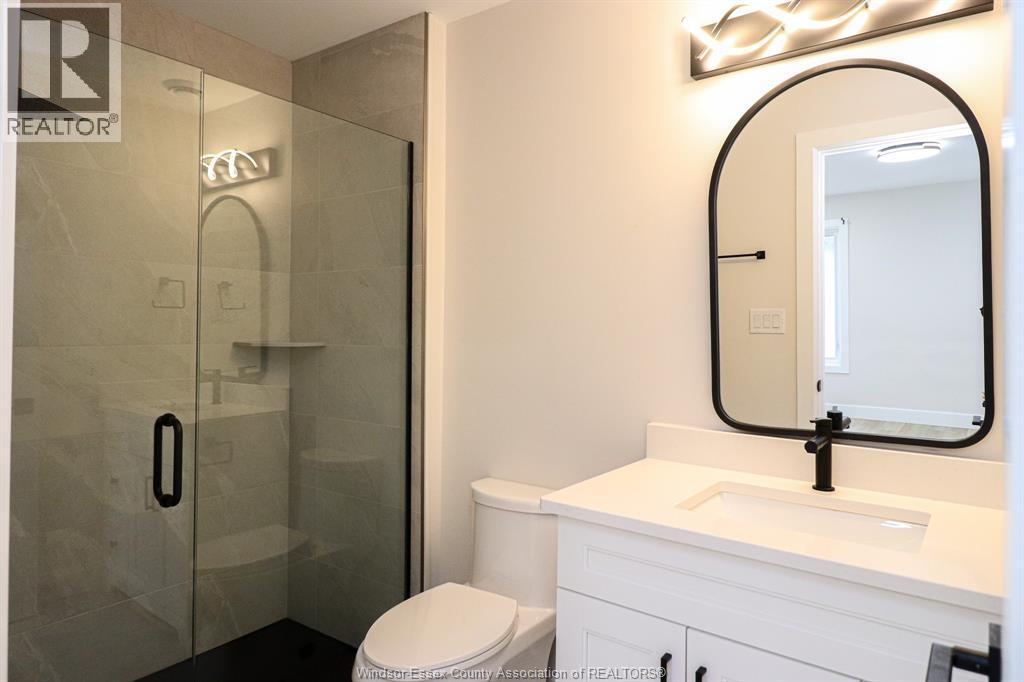 97 Kingsbridge, Amherstburg, ON - Indoor Photo Showing Bathroom
