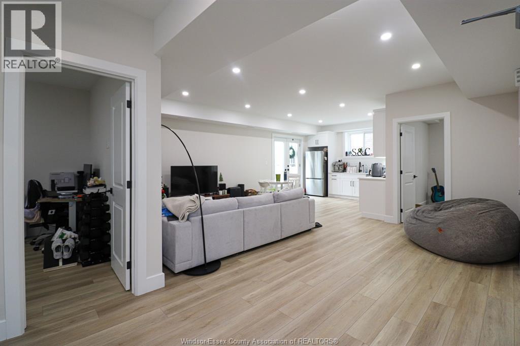 97 Kingsbridge, Amherstburg, ON - Indoor