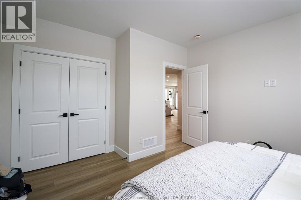 97 Kingsbridge, Amherstburg, ON - Indoor Photo Showing Bedroom