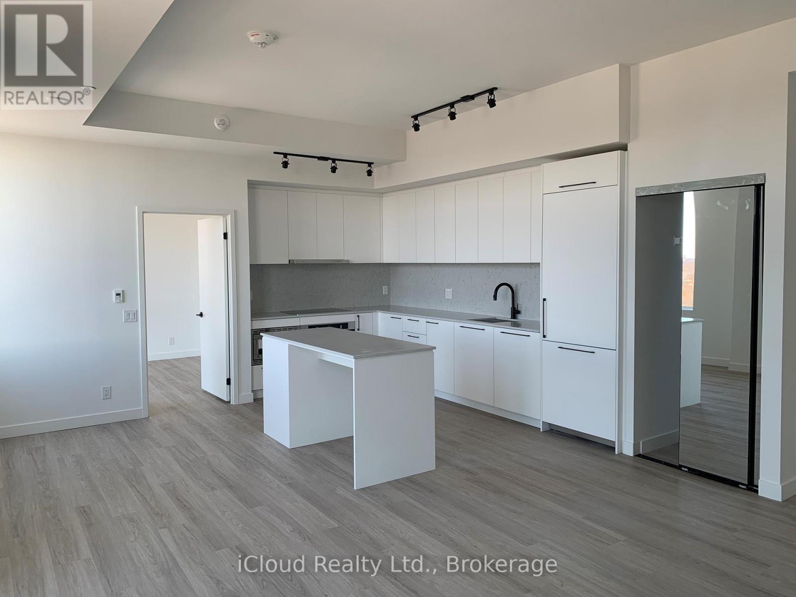 1603 - 1050 Eastern Avenue, Toronto, ON - Indoor Photo Showing Kitchen With Double Sink