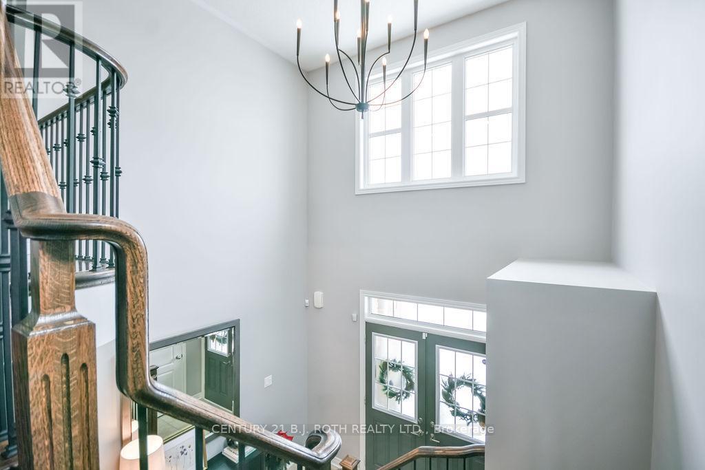 304 Downy Emerald Drive, Bradford West Gwillimbury, ON - Indoor Photo Showing Other Room