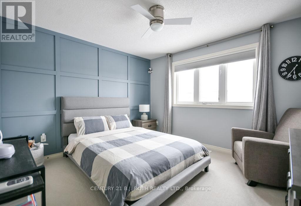 304 Downy Emerald Drive, Bradford West Gwillimbury, ON - Indoor Photo Showing Bedroom