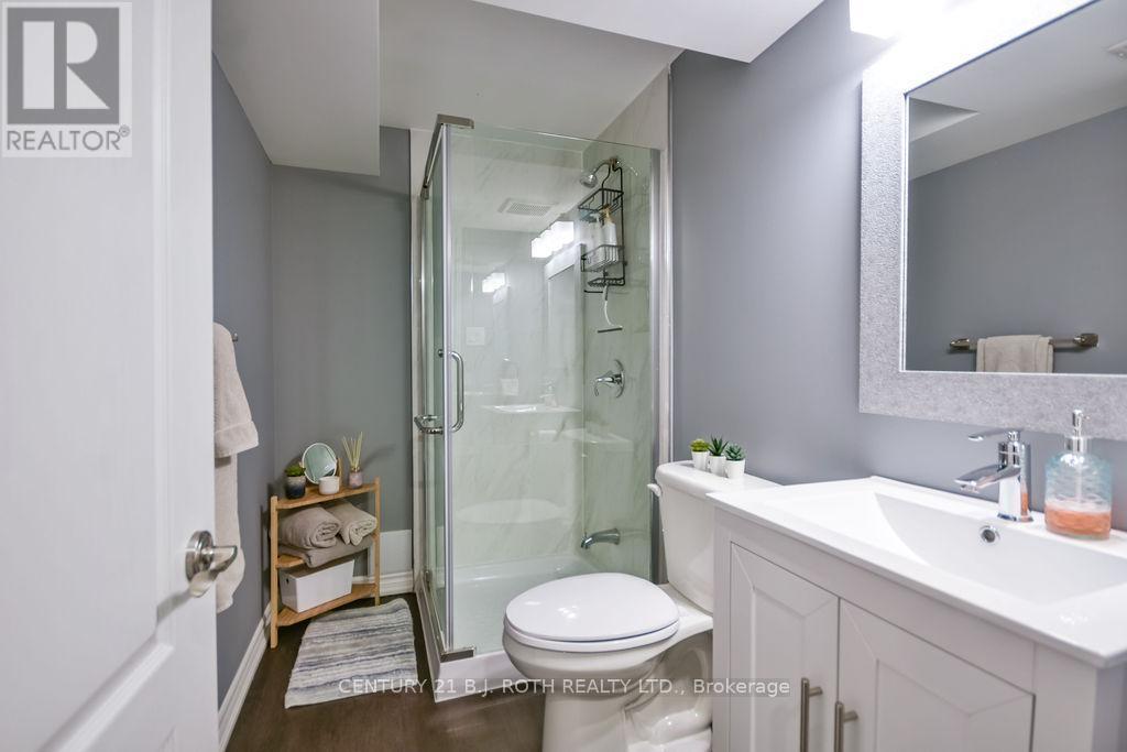 304 Downy Emerald Drive, Bradford West Gwillimbury, ON - Indoor Photo Showing Bathroom