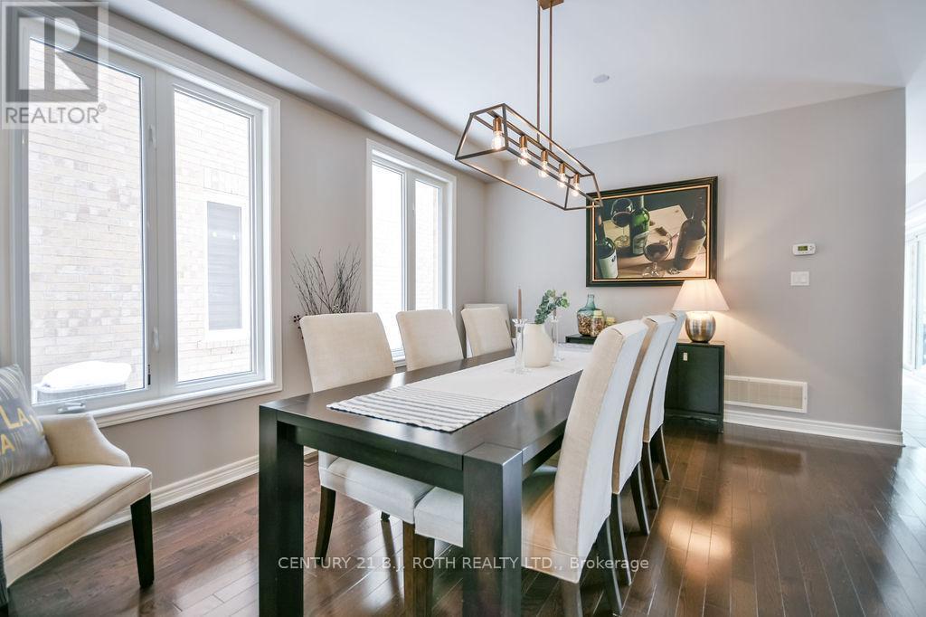 304 Downy Emerald Drive, Bradford West Gwillimbury, ON - Indoor Photo Showing Dining Room