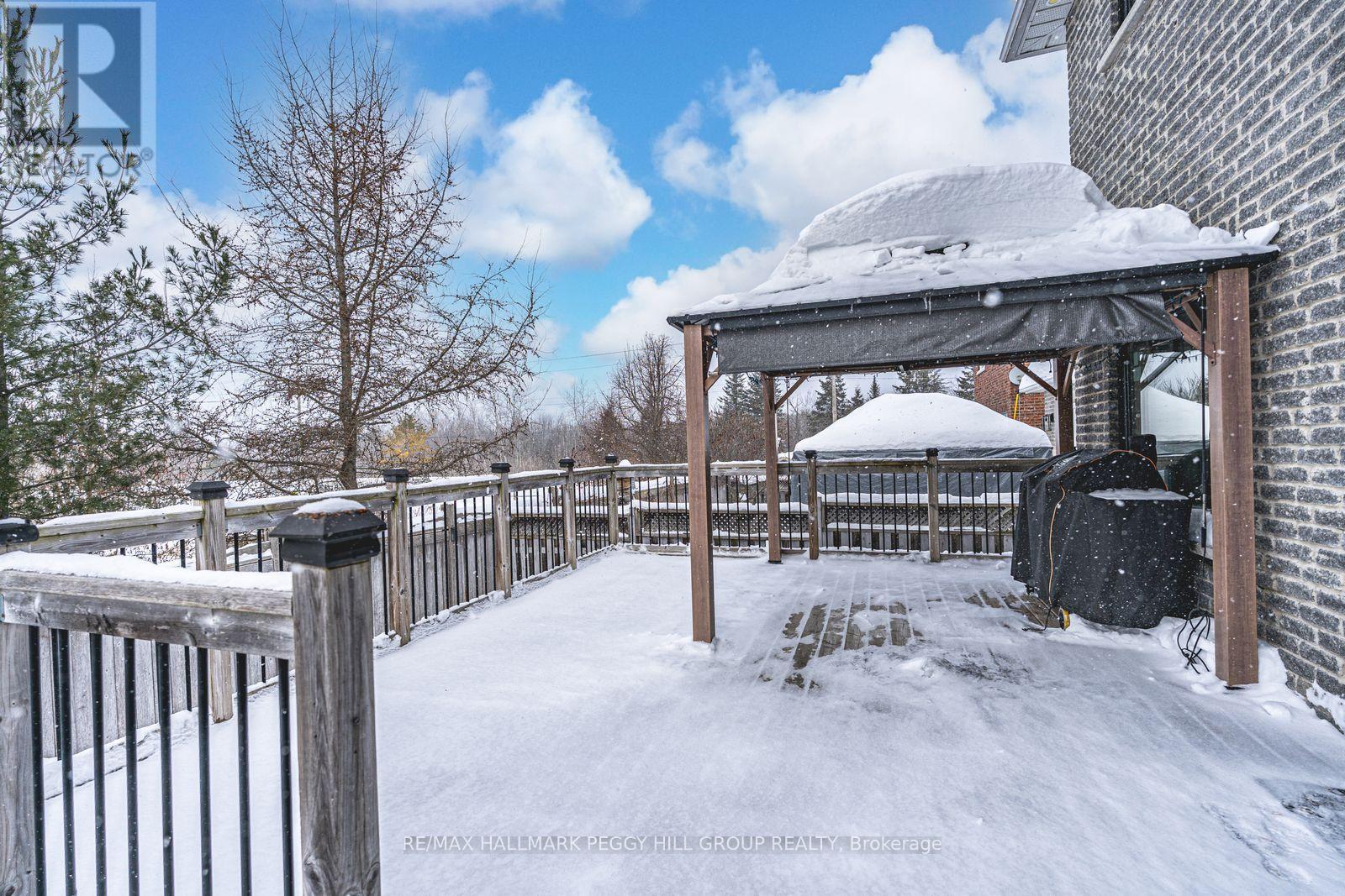 99 Mcintyre Drive, Barrie, ON - Outdoor