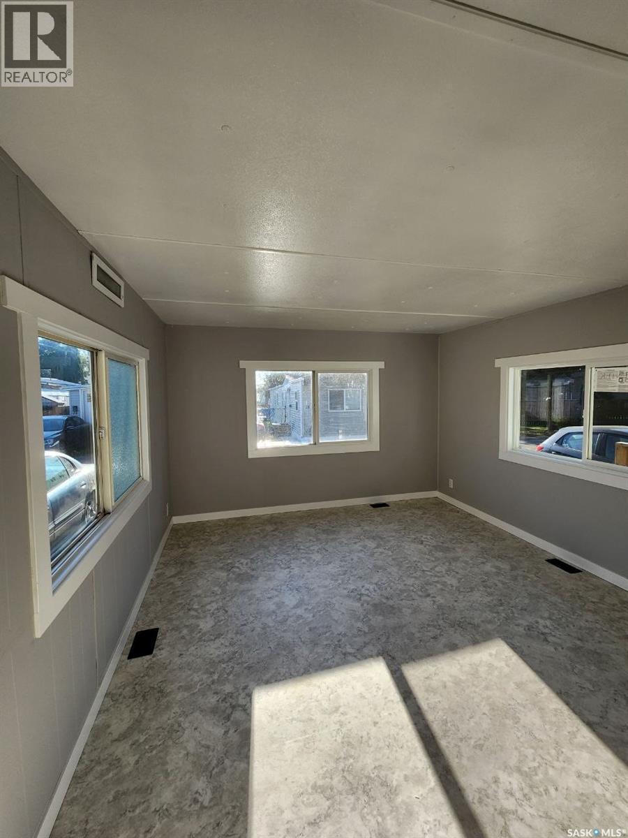 14 321 Dunlop Street, Saskatoon, SK