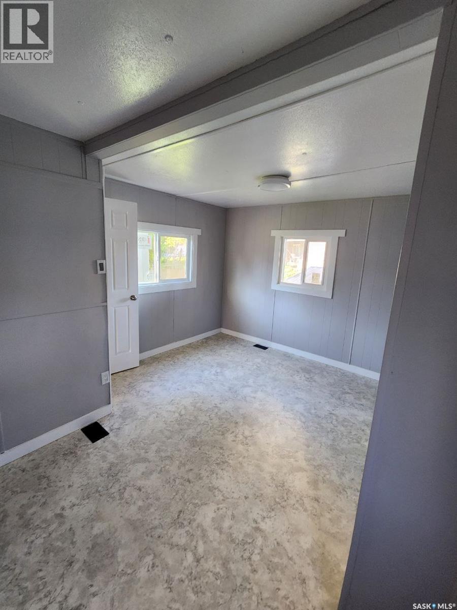 14 321 Dunlop Street, Saskatoon, SK