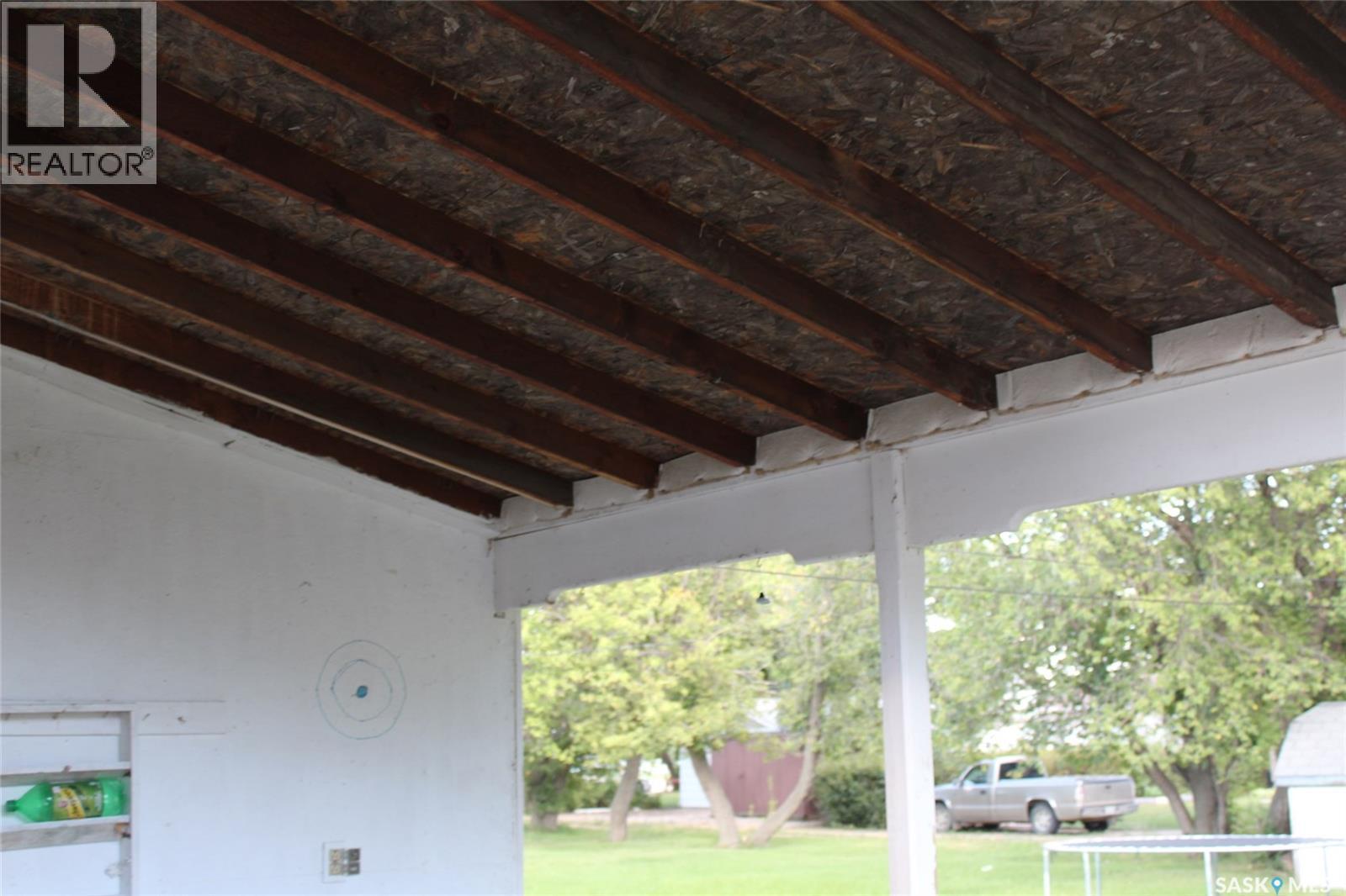 508 1St Avenue E, Lampman, SK -