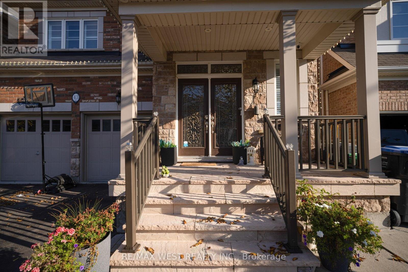 43 Swanton Road, Brampton, ON - Outdoor