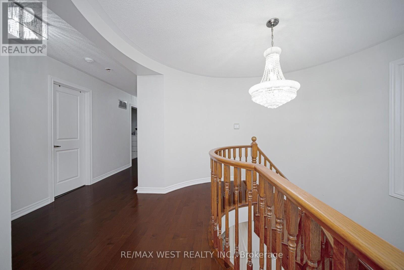 43 Swanton Road, Brampton, ON - Indoor Photo Showing Other Room