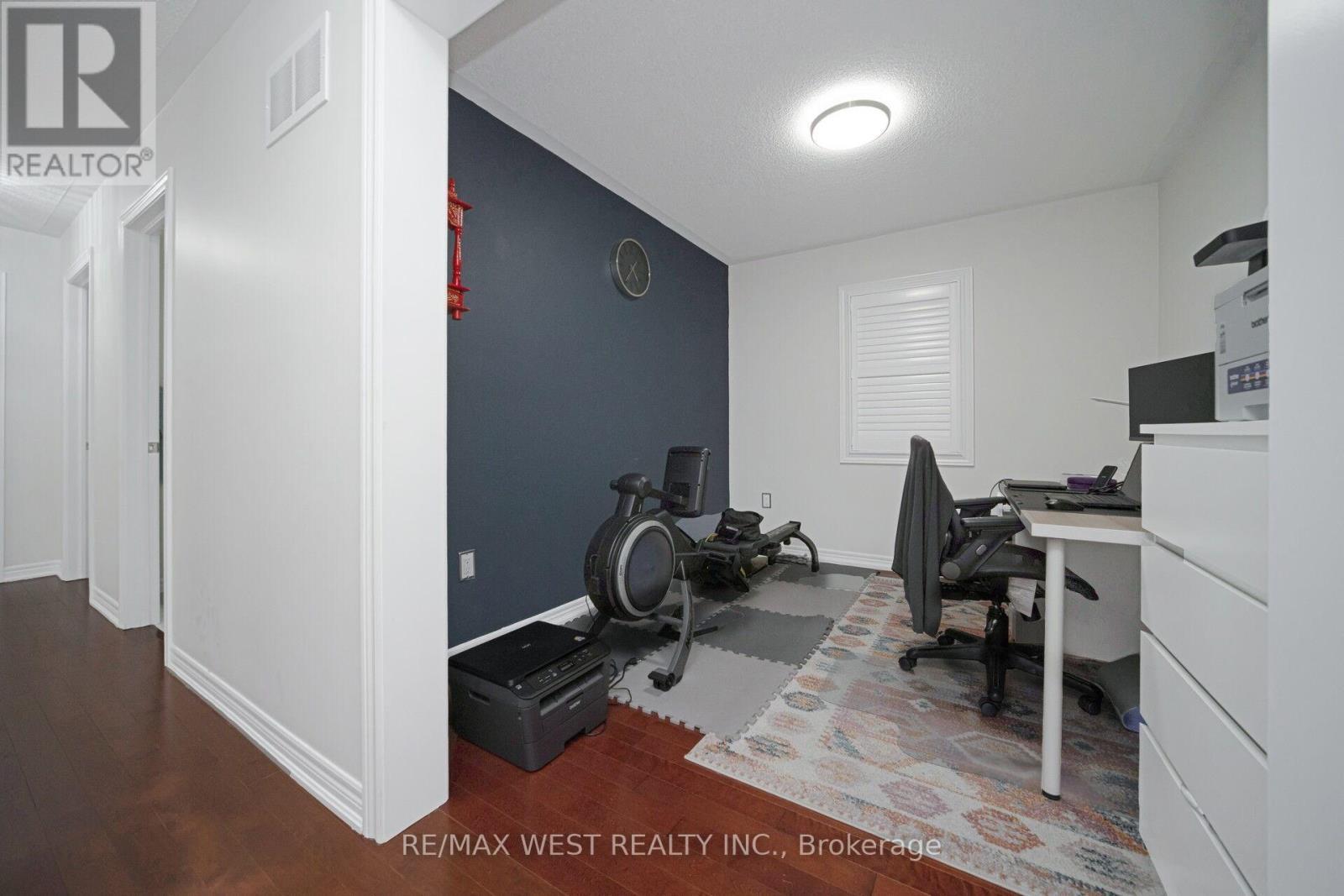43 Swanton Road, Brampton, ON - Indoor Photo Showing Office