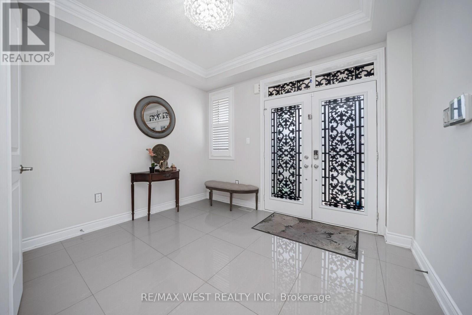 43 Swanton Road, Brampton, ON - Indoor Photo Showing Other Room