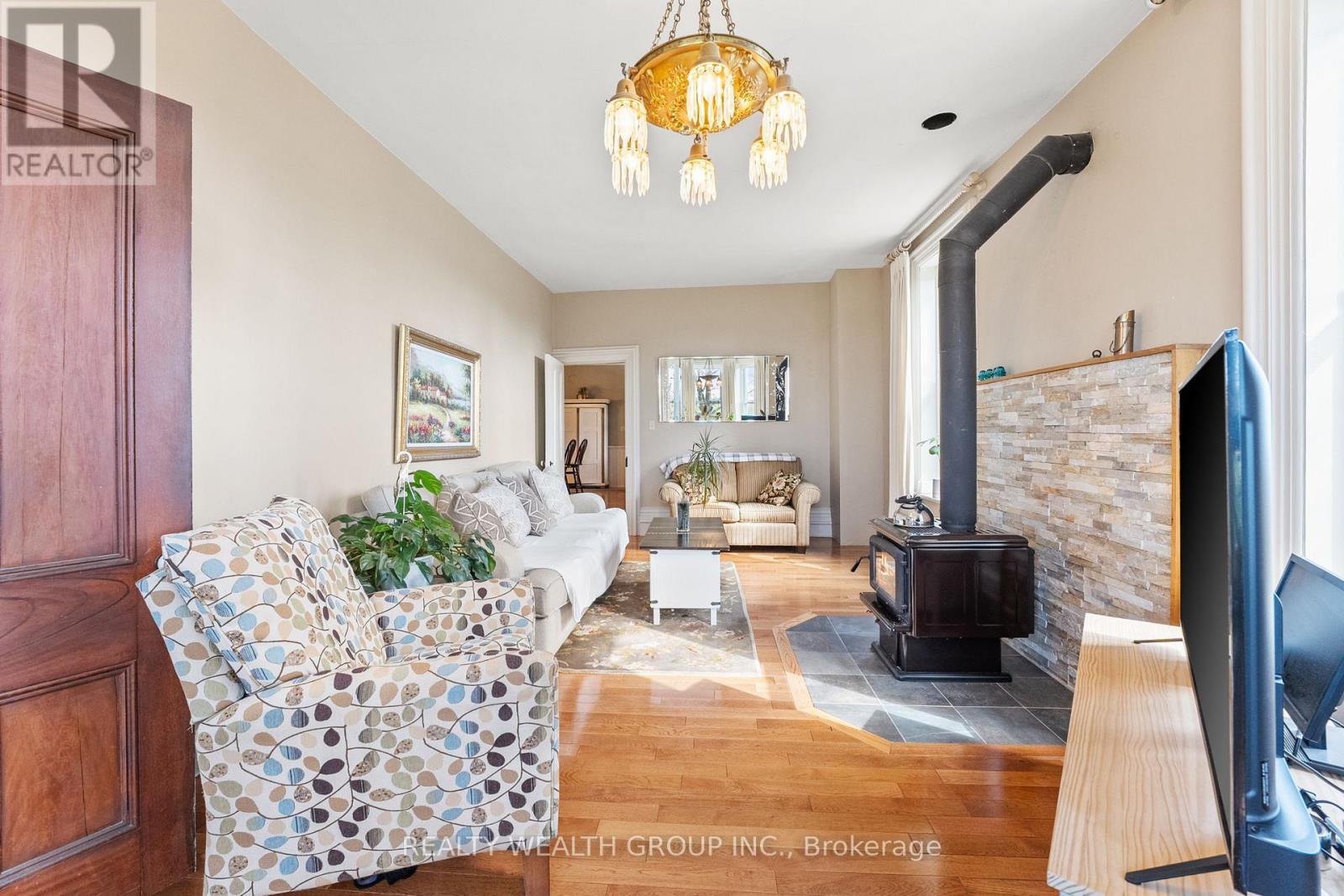 1201 Salem Road, Kawartha Lakes, ON - Indoor