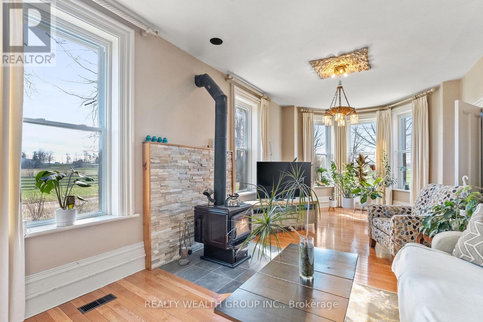 1201 Salem Road, Kawartha Lakes, ON - Indoor