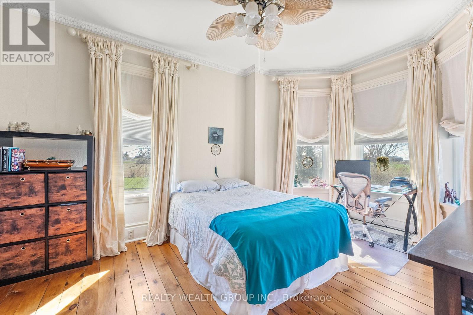 1201 Salem Road, Kawartha Lakes, ON - Indoor Photo Showing Bedroom