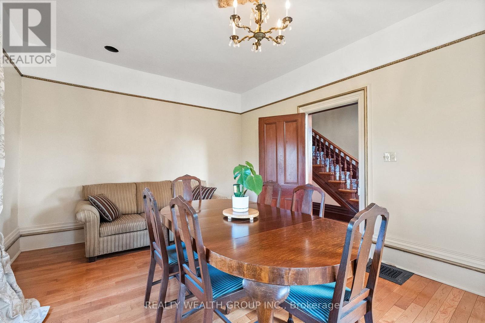 1201 Salem Road, Kawartha Lakes, ON - Indoor Photo Showing Dining Room