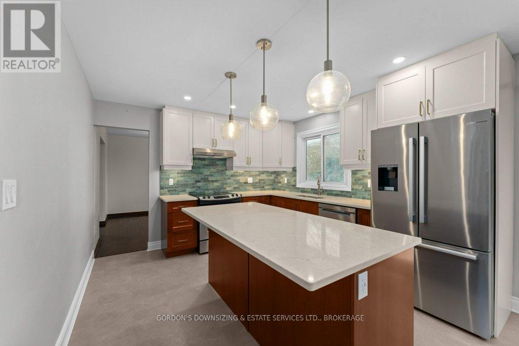 873 Danbury Road, Kingston (South Of Taylor-Kidd Blvd), ON - Indoor Photo Showing Kitchen With Upgraded Kitchen