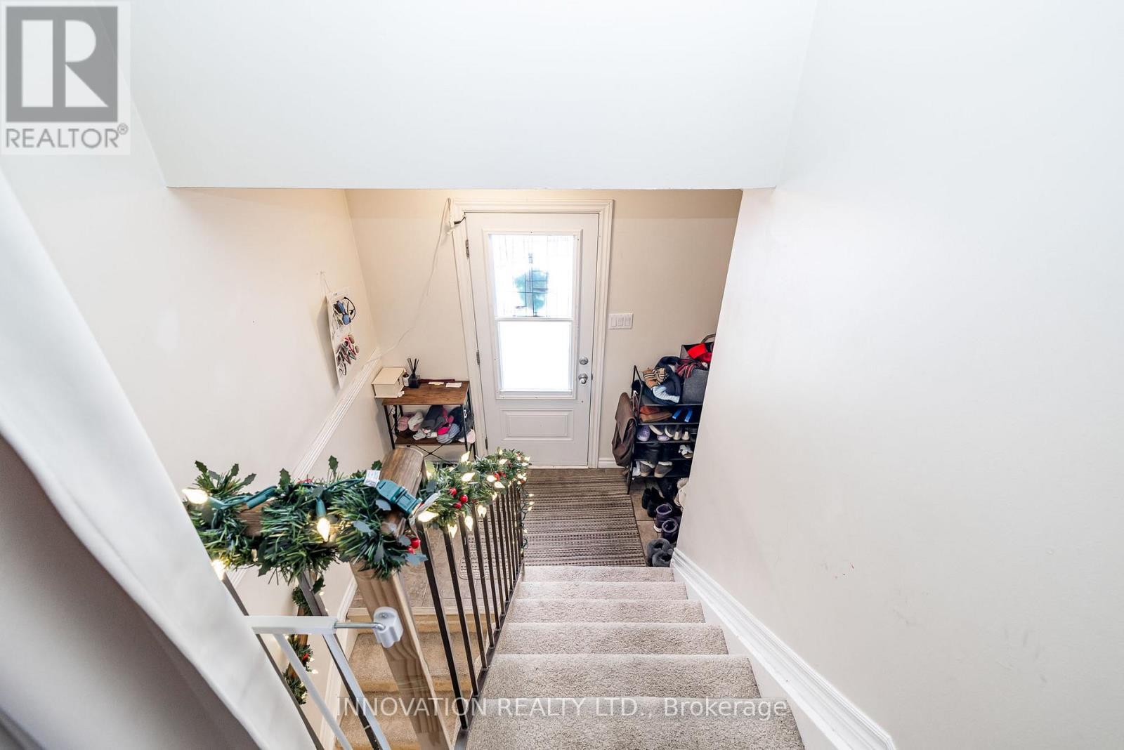 Front Entrance - 58 - 122 Castlegreen Private, Ottawa, ON