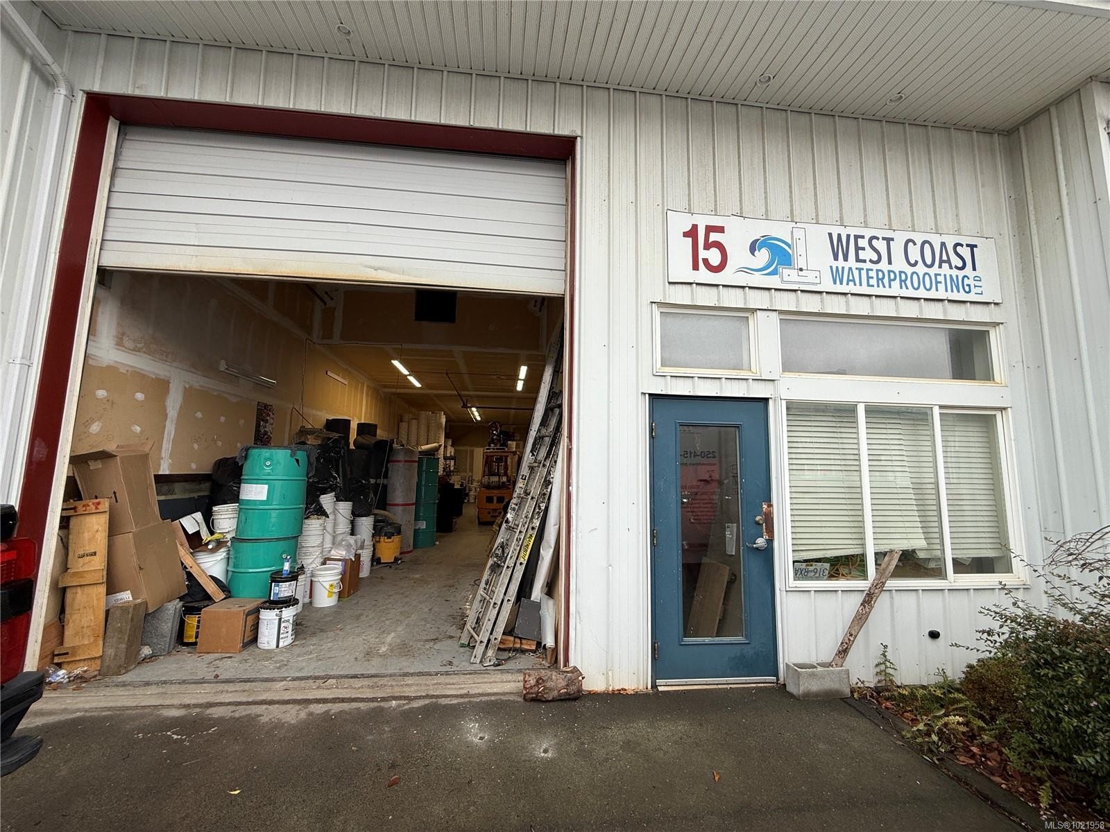 15-2075 Henry Ave, Sidney, BC