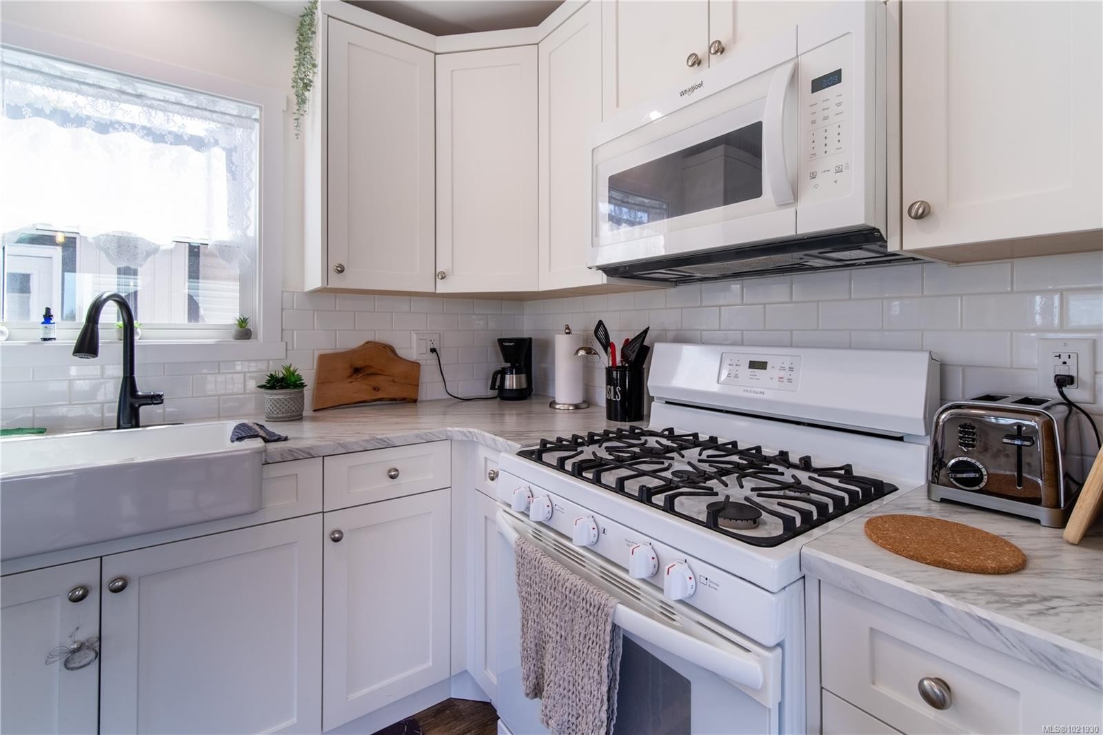 416-747 Old Place Rd, Central Saanich, BC