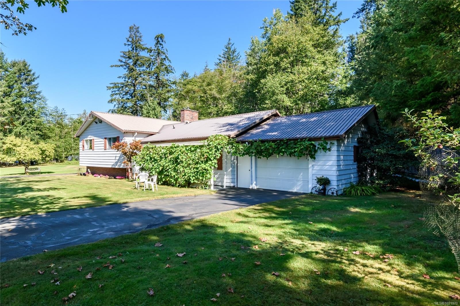 7602 Island Hwy North, Black Creek, BC