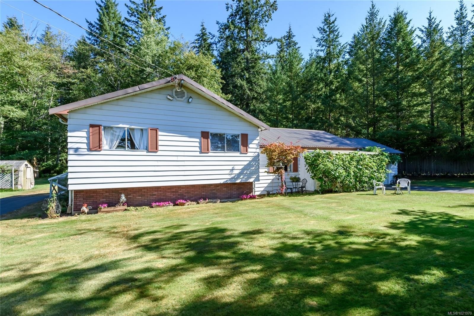 7602 Island Hwy North, Black Creek, BC