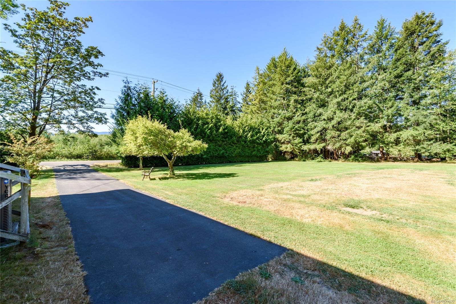 7602 Island Hwy North, Black Creek, BC