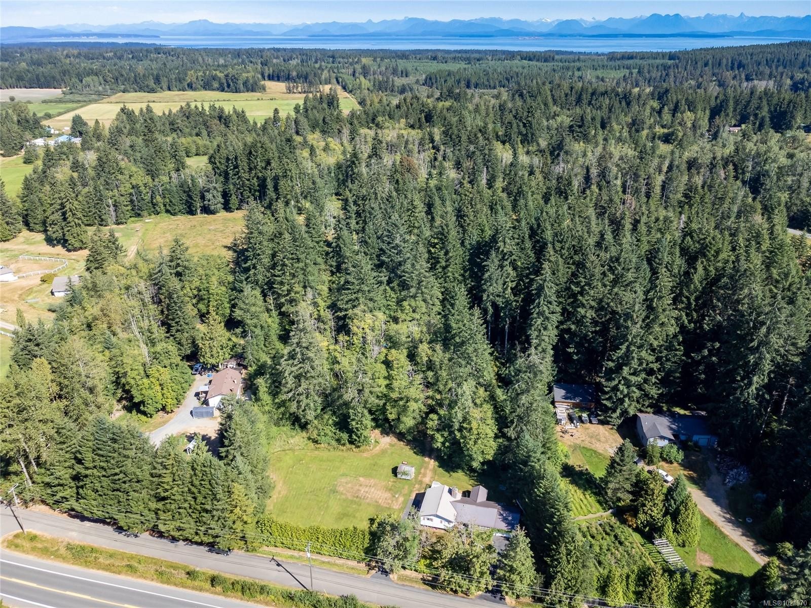 7602 Island Hwy North, Black Creek, BC