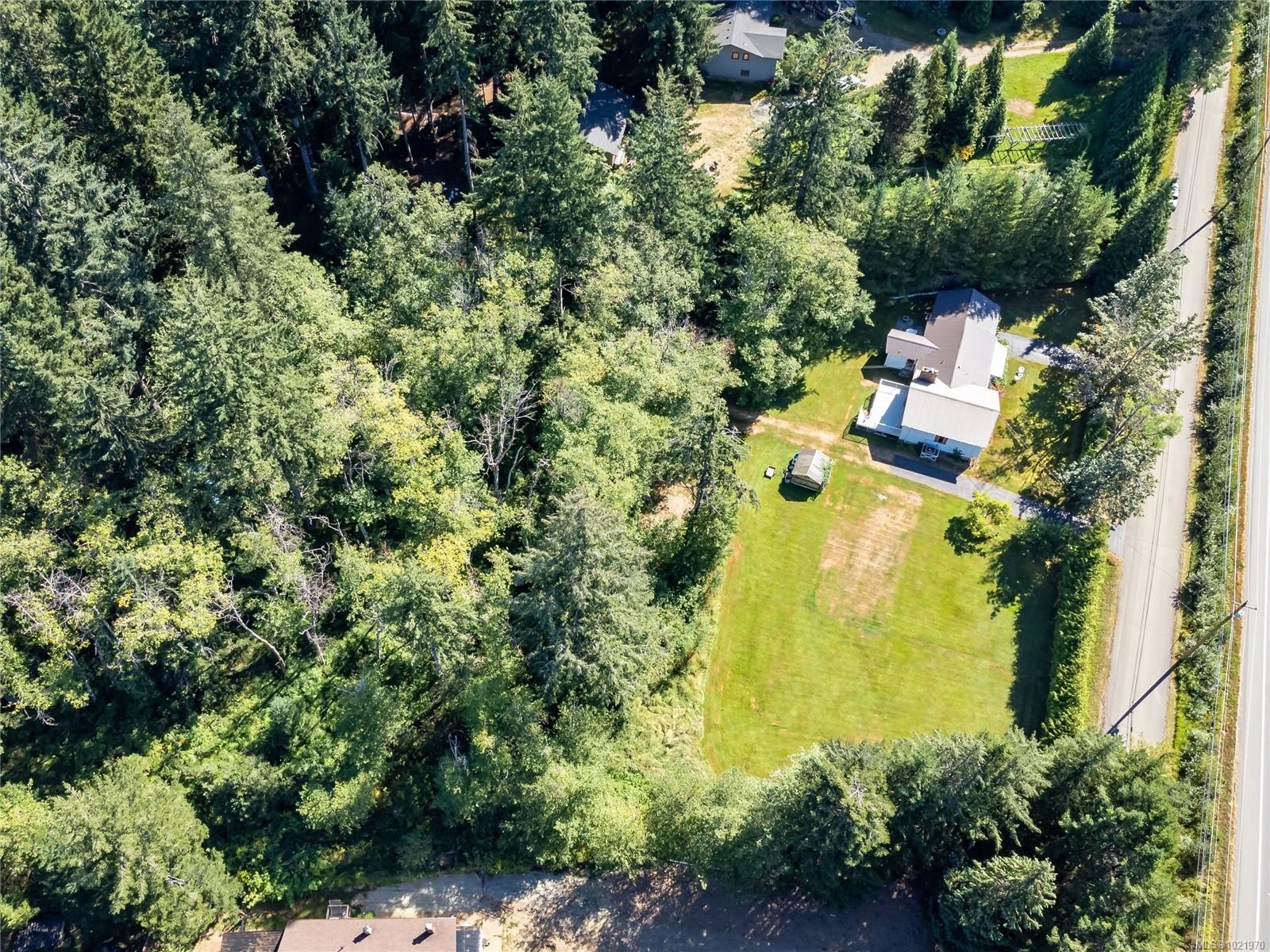 7602 Island Hwy North, Black Creek, BC