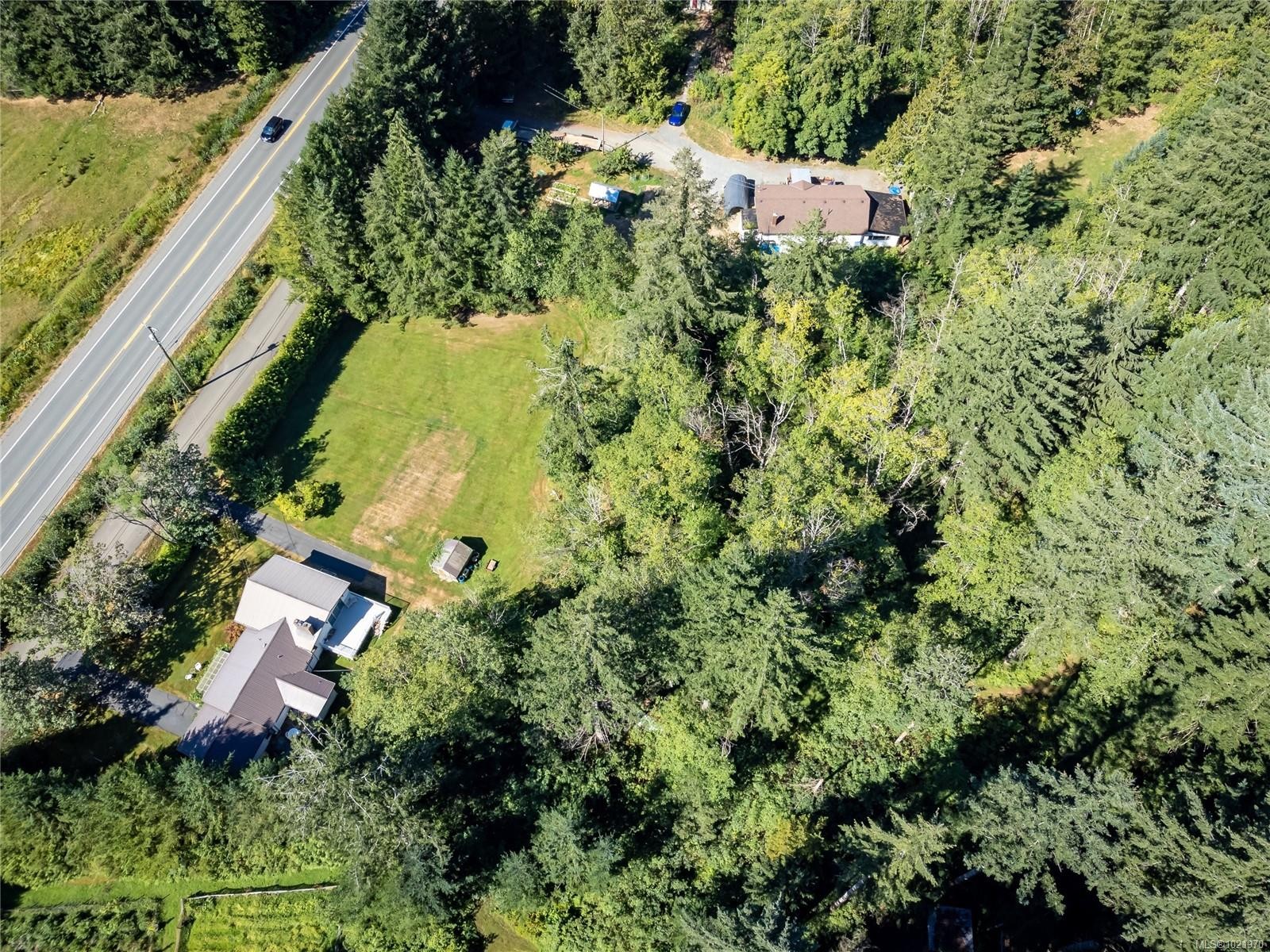 7602 Island Hwy North, Black Creek, BC