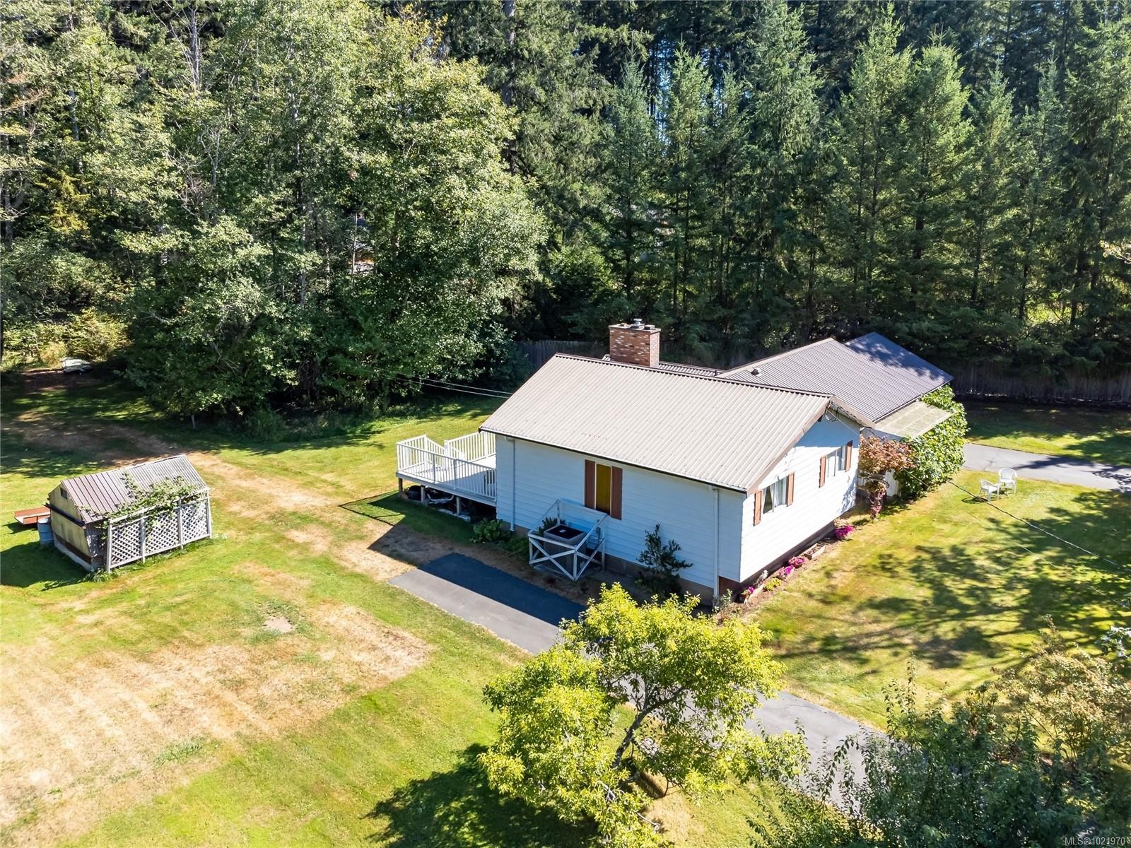7602 Island Hwy North, Black Creek, BC