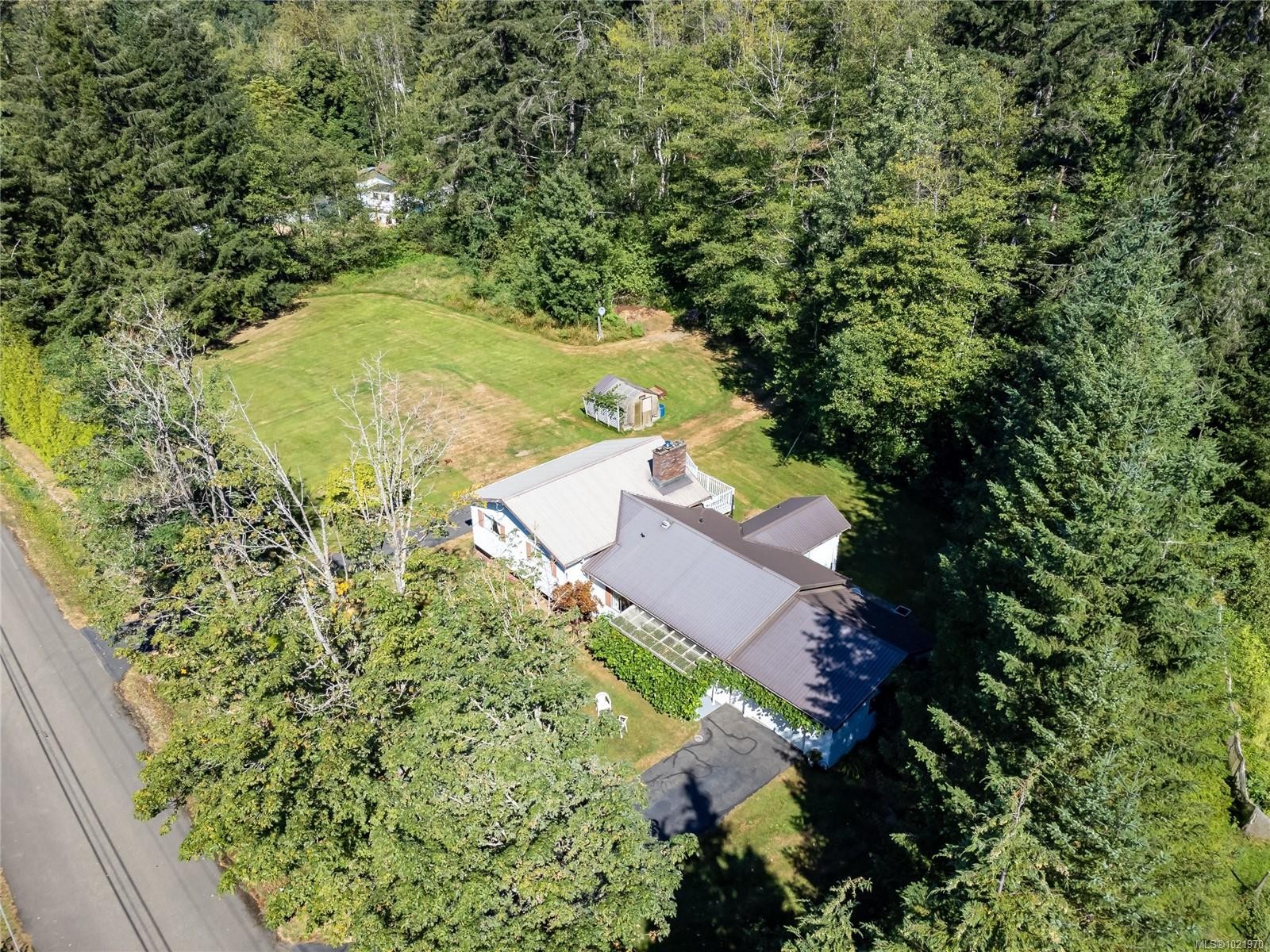 7602 Island Hwy North, Black Creek, BC