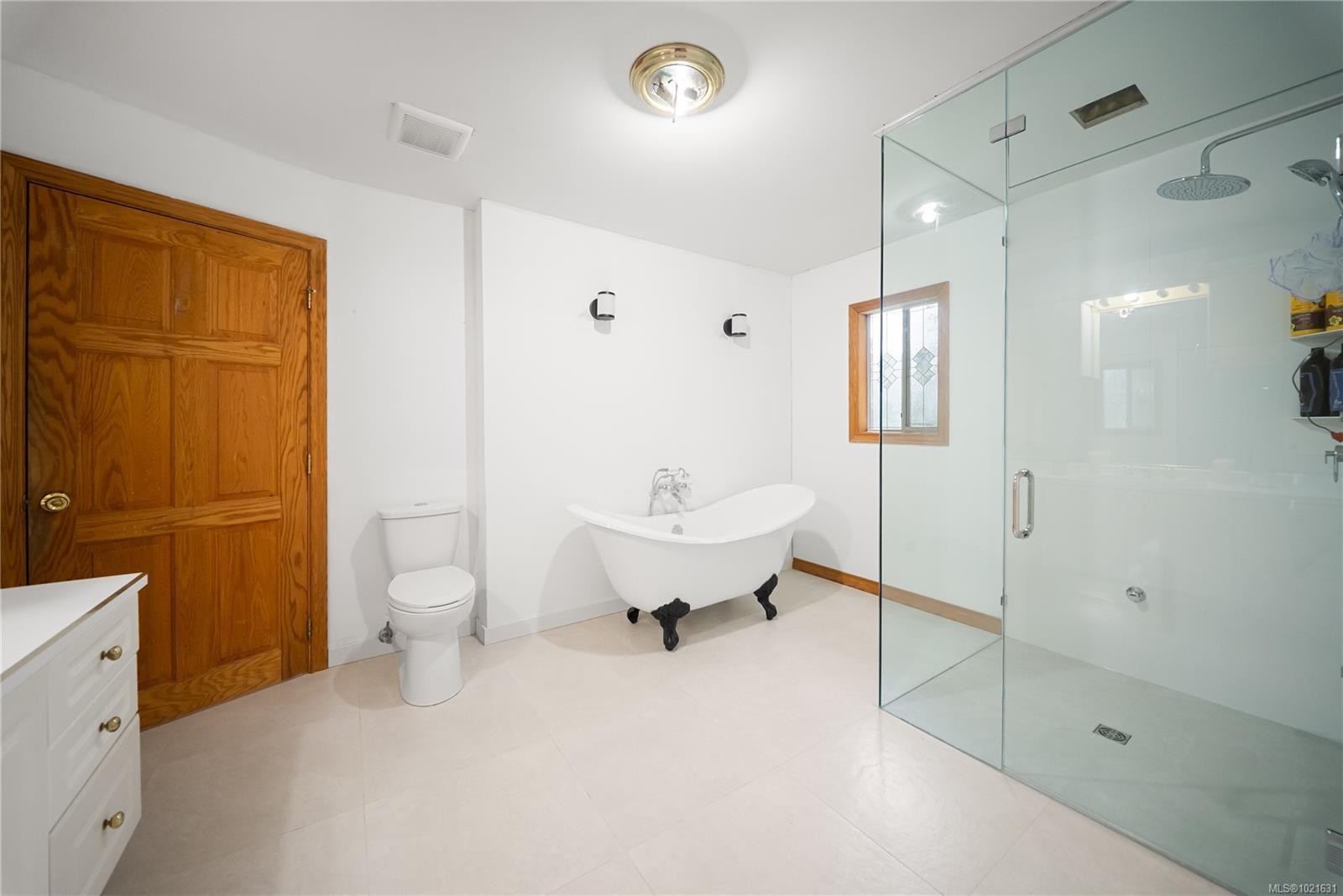 2001 Lakeside Dr, Nanaimo, BC